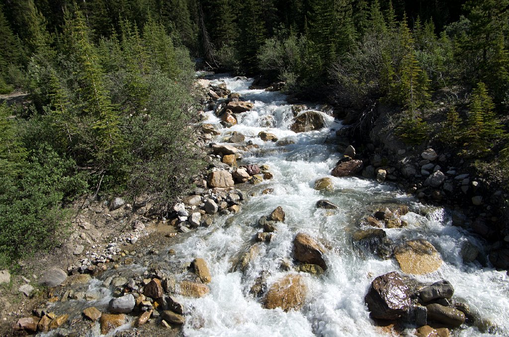 IMGP0504_mountain_stream