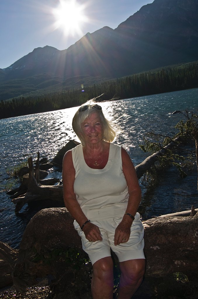 IMGP1001_jenn_pyramid_lake