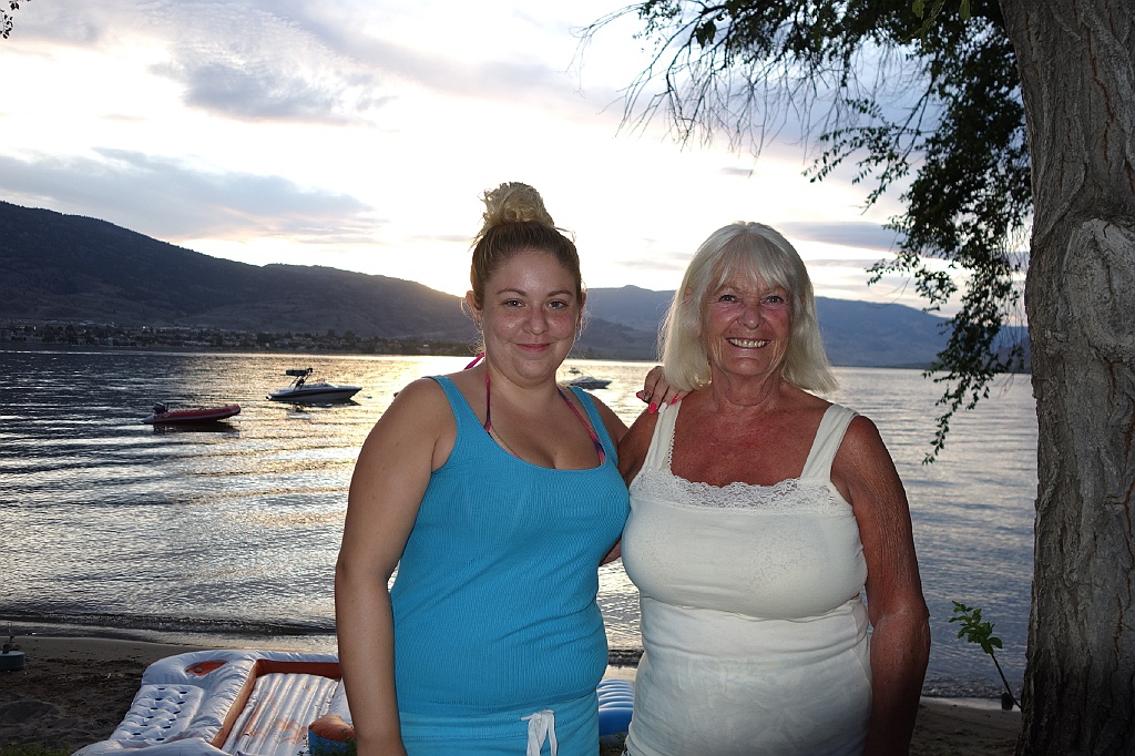 DSC02561Nana&Carianne